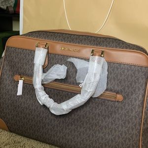 Michael Kors Weekender LG Bag Brown & Tan NWT